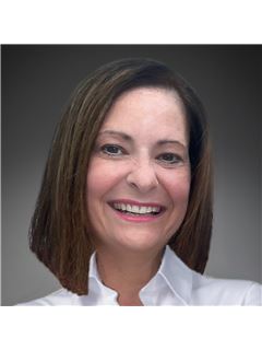 Denise Meisinger - RE/MAX Crossroads Properties