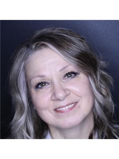 Michelle D. Carson - RE/MAX Above & Beyond