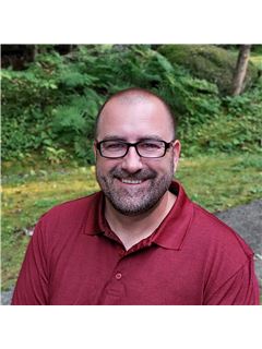 Bobby Rafferty - RE/MAX Innovative Bayside