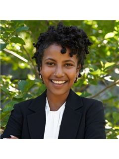 Bilien Woldeyonas - RE/MAX Real Estate Center