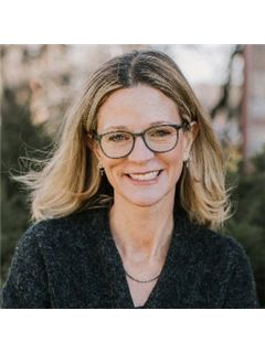 Katie Kelley Winglass - RE/MAX Riverside