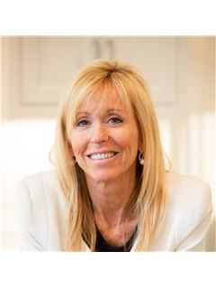 Kate Lunny - RE/MAX Executive Realty