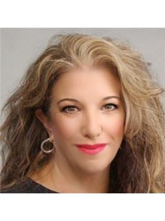 Cindy A Moran - RE/MAX South County