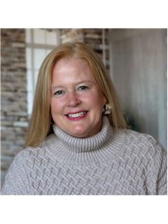 Kathy C Bain Farrell - RE/MAX Town and Country