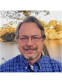 Robert T. Whisenant - RE/MAX Riverside