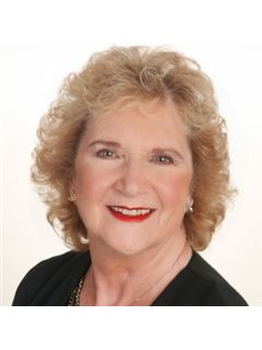 Lois Stathis - RE/MAX Precision Realty