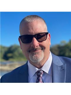 Harvey Roettinger - RE/MAX North Professionals