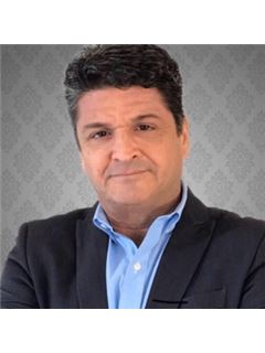 Wallace Freitas - RE/MAX Precision Realty