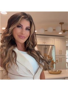 Cecelia Powers - RE/MAX Generations