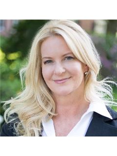 Jennifer Comer - RE/MAX Innovative Bayside