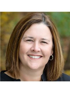 Katie McBride - RE/MAX Executive Realty