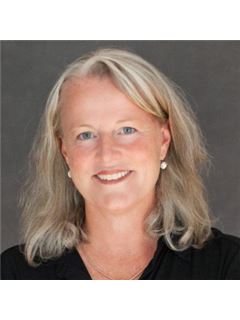 Patricia Bain Healy - RE/MAX Town and Country