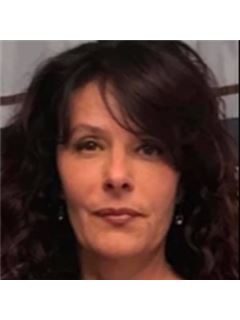 JoAnn B Kretkowski - RE/MAX Right Choice Real Estate