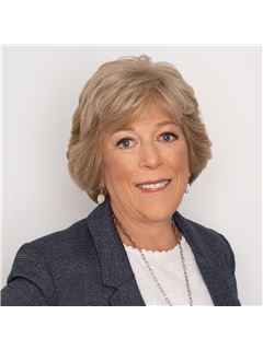 Lauren Goldman - RE/MAX Real Estate Center