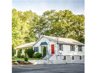 Office of RE/MAX Properties - Smithfield