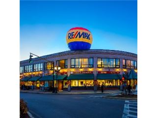 Office of RE/MAX Andrew Realty Services - Medford