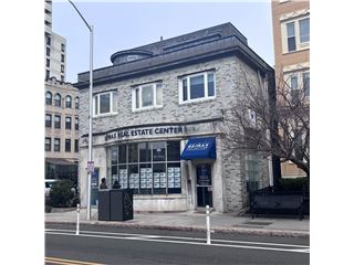 Office of RE/MAX Real Estate Center - Cambridge