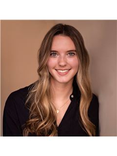 Kenzie Stephenson - RE/MAX Real Estate Group