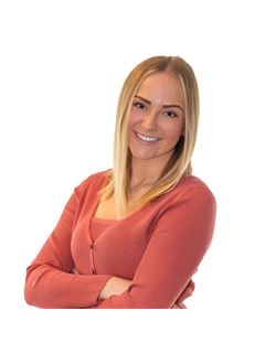 Victoria Norton - RE/MAX Select Realty