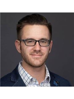 Tyler Petit - RE/MAX Select Realty
