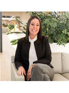 Angelina Biancaniello - RE/MAX Home Center