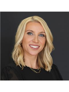 Megan DeMarco - RE/MAX Real Estate Group