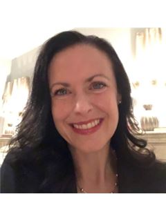 Laurie Devine - RE/MAX Home Center