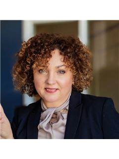 Michaela Tripon - RE/MAX Select Realty