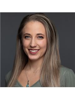Katie Winter - RE/MAX Select Realty
