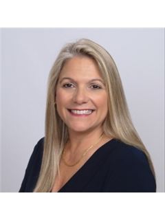 Cindy A. Namie - RE/MAX Home Center