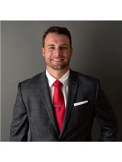 Garrett Waldschmidt - RE/MAX Select Realty