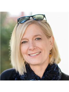 Catherine McConnell - RE/MAX Select Realty