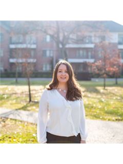 Jessica South - RE/MAX Select Realty