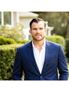 Tanner Hall - RE/MAX Select Realty