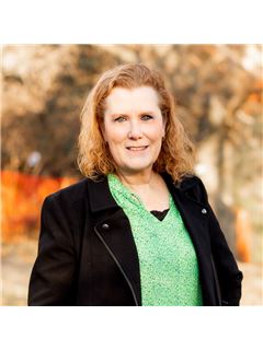 Susan Kozak - RE/MAX Select Realty