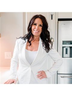 Monica Paris - RE/MAX Home Center