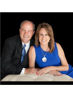 Toni Smith - RE/MAX Real Estate Group