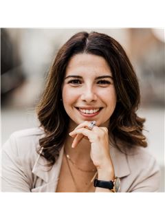Anjelica Macioce - RE/MAX Select Realty