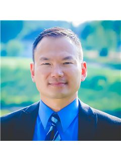 Kevin Duong - RE/MAX Galaxy