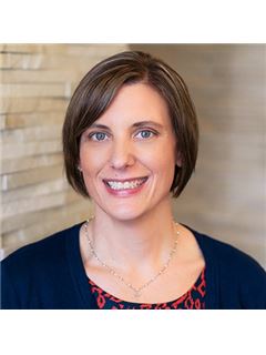 Krystal A. Evans - RE/MAX Commonwealth