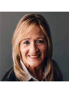 Frances M. Toro - RE/MAX Commonwealth