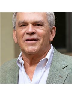 Warren E. Jessup - RE/MAX Commonwealth