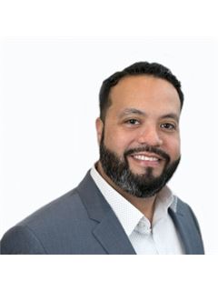 Eric S. Machuca - RE/MAX Peninsula