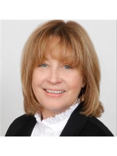 Susan McFarland - RE/MAX Realty Group