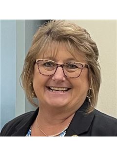 Kim Mills - RE/MAX Executive