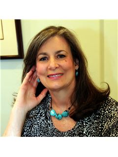 Maryl Burch - RE/MAX United Real Estate