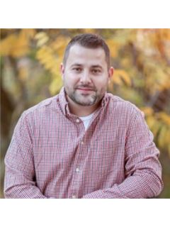 Sam Chapman - RE/MAX Distinctive