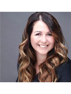 Amanda Magana - RE/MAX Roots