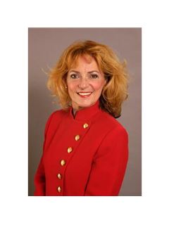 Lucy Kessler - RE/MAX Realty Group