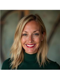 Erica Tamburin - RE/MAX Broadwater